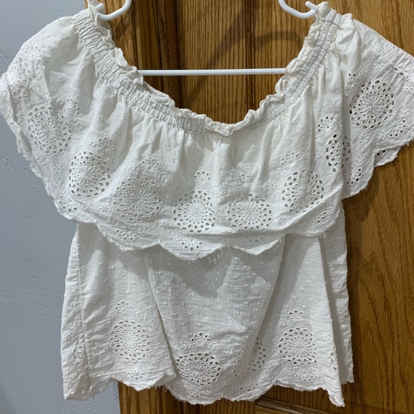 American Eagle off the shoulder top - Picture 2 of 3